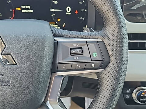 2025 Mitsubishi Outlander SEL Platinum Edition