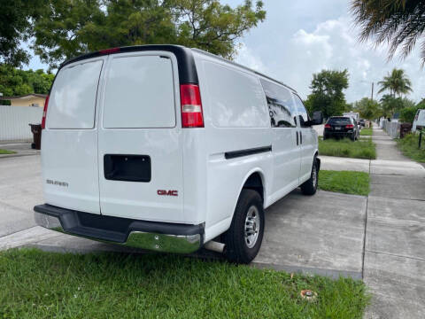 2018 GMC Savana 2500