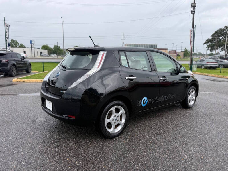 2011 Nissan LEAF SL