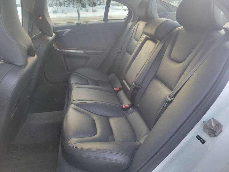 2016 Volvo S60 T5 Inscription Platinum