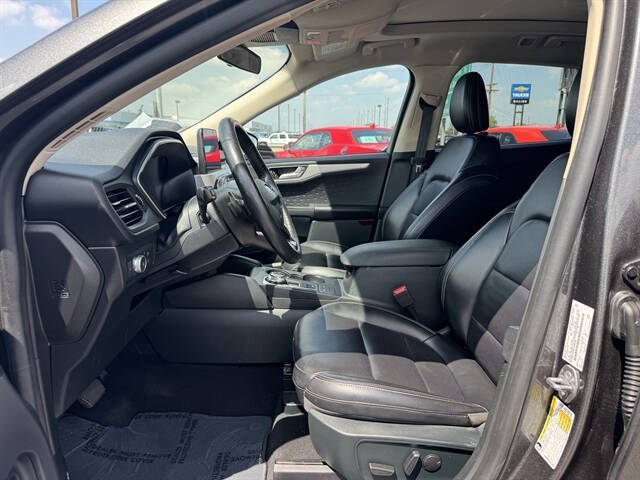 2020 Ford Escape SEL