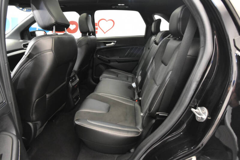 2021 Ford Edge ST