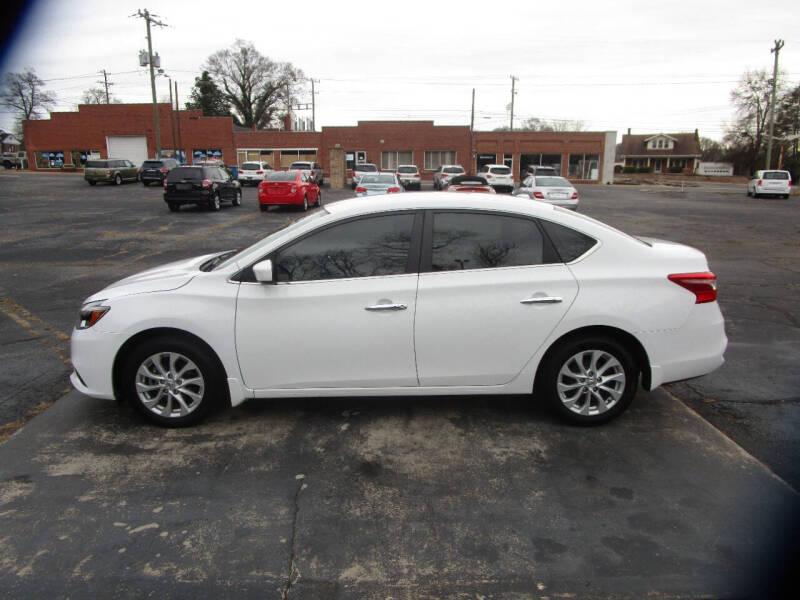 2018 Nissan Sentra SV's photo
