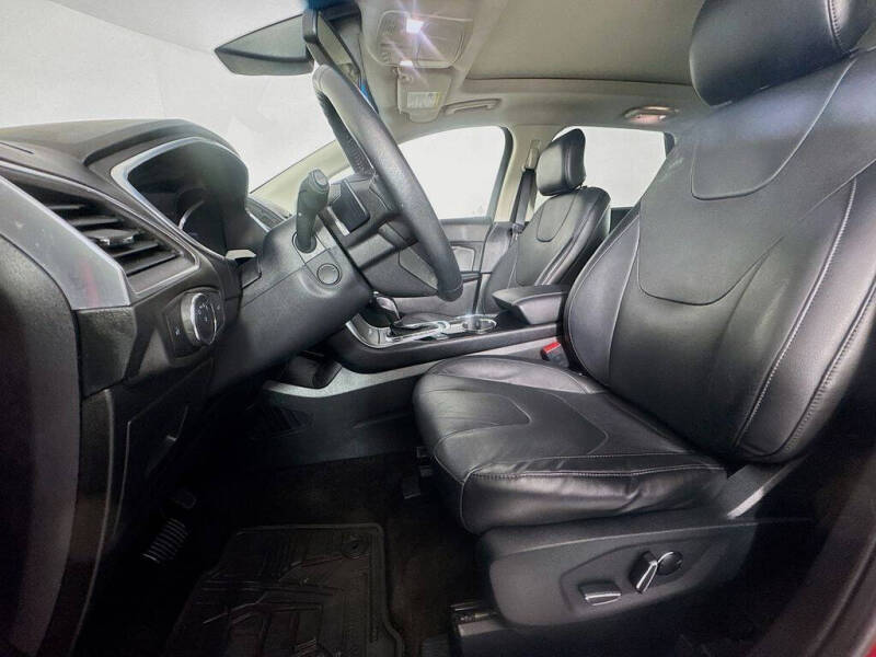 2016 Ford Edge Titanium