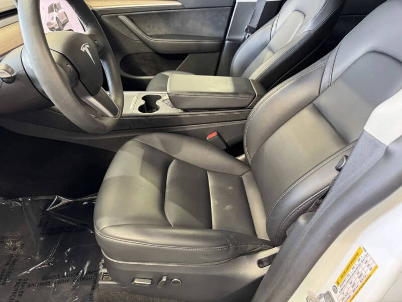 2025 Tesla Model Y Long Range