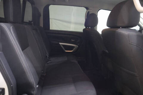 2018 Nissan Titan SV