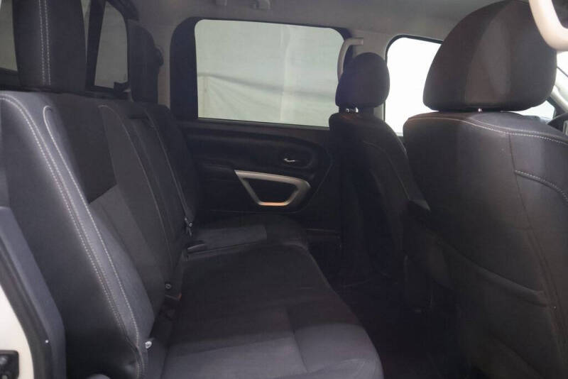 2018 Nissan Titan SV