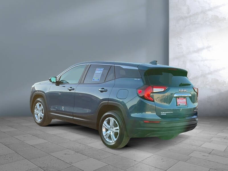 2024 GMC Terrain SLE