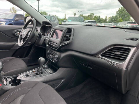 2019 Jeep Cherokee Latitude