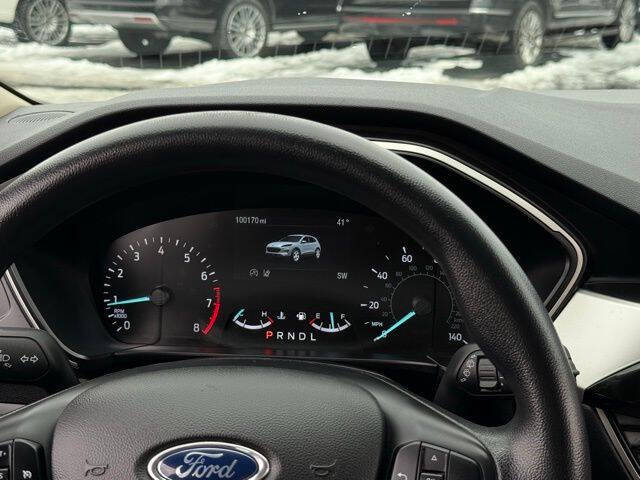 2020 Ford Escape SE