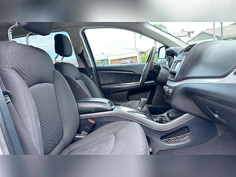 2018 Dodge Journey SE