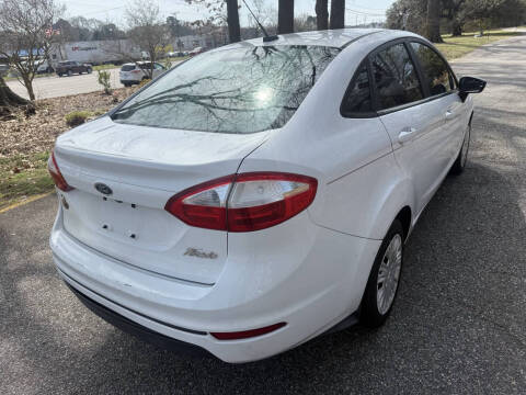 2018 Ford Fiesta S