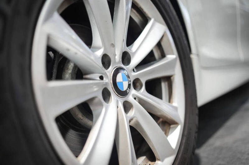 2015 BMW 5 Series 528i