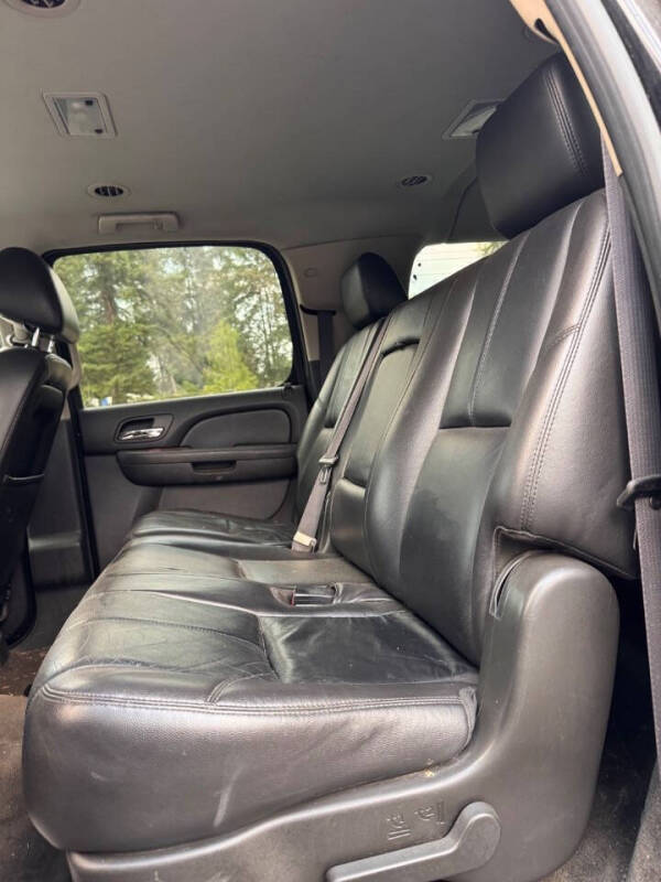 2011 GMC Yukon XL SLT