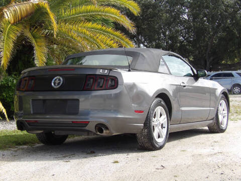 2013 Ford Mustang V6