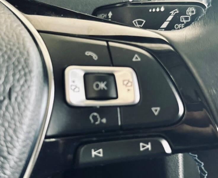 2017 Volkswagen e-Golf SE