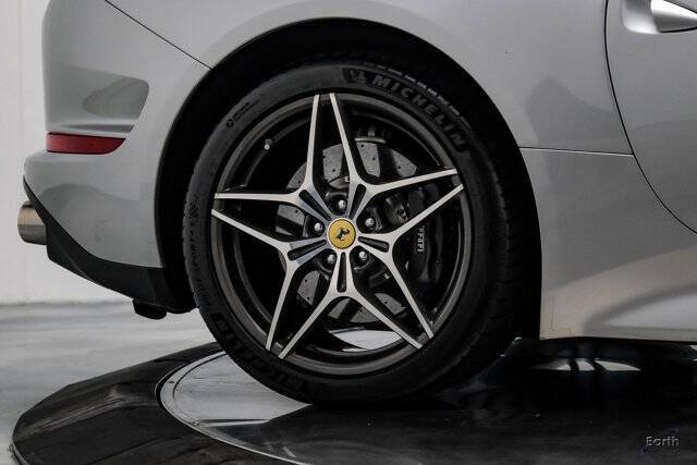 2016 Ferrari California T