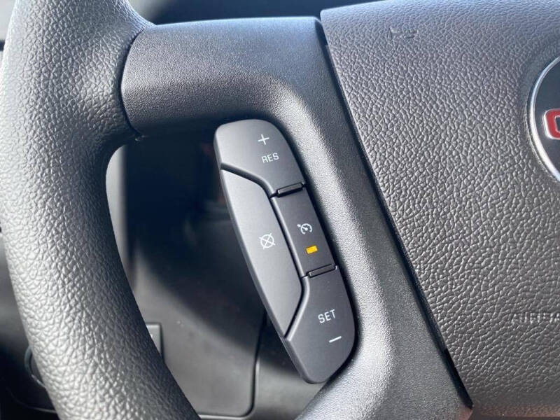 2025 GMC Savana 2500