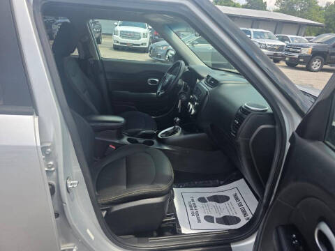 2016 Kia Soul +