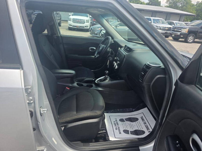 2016 Kia Soul +