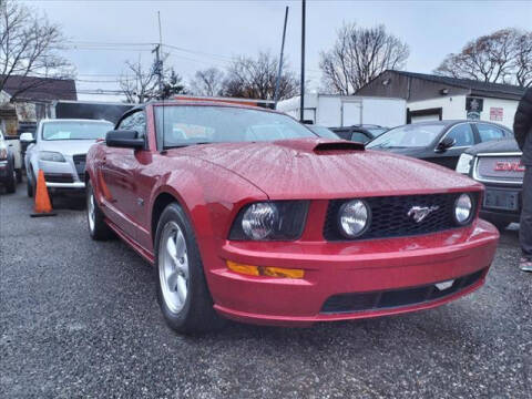 2007 Ford Mustang for sale at Sunrise Used Cars INC in Lindenhurst NY
