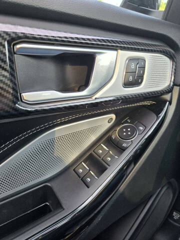 2022 Ford Explorer ST