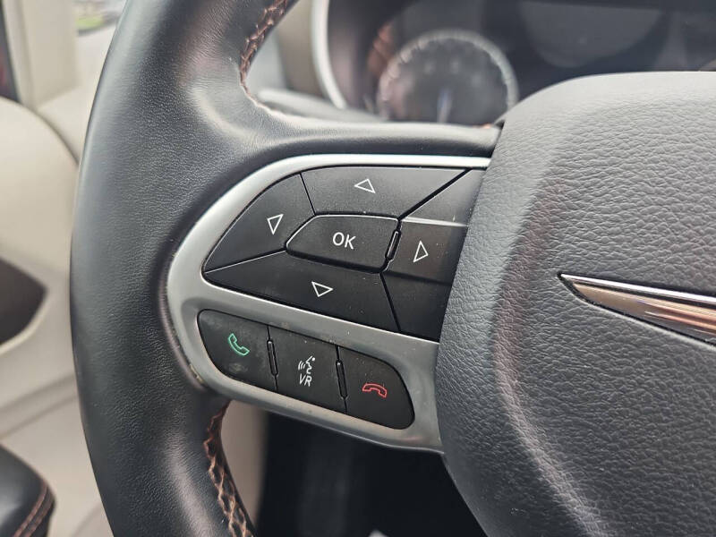 2017 Chrysler Pacifica Touring-L Plus