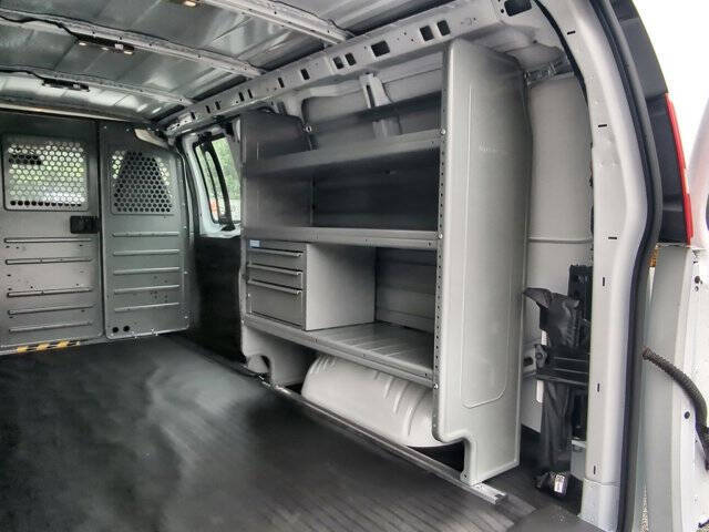 2025 GMC Savana 2500