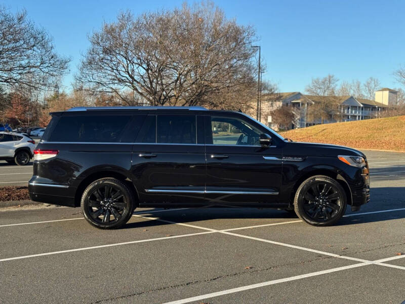 2022 Lincoln Navigator L Reserve