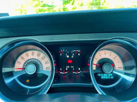 2012 Ford Mustang V6 Premium