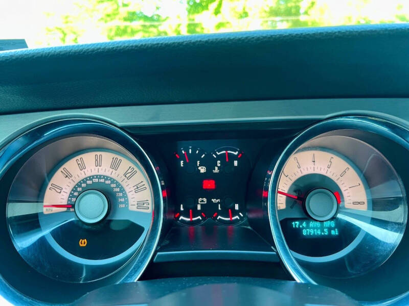 2012 Ford Mustang V6 Premium