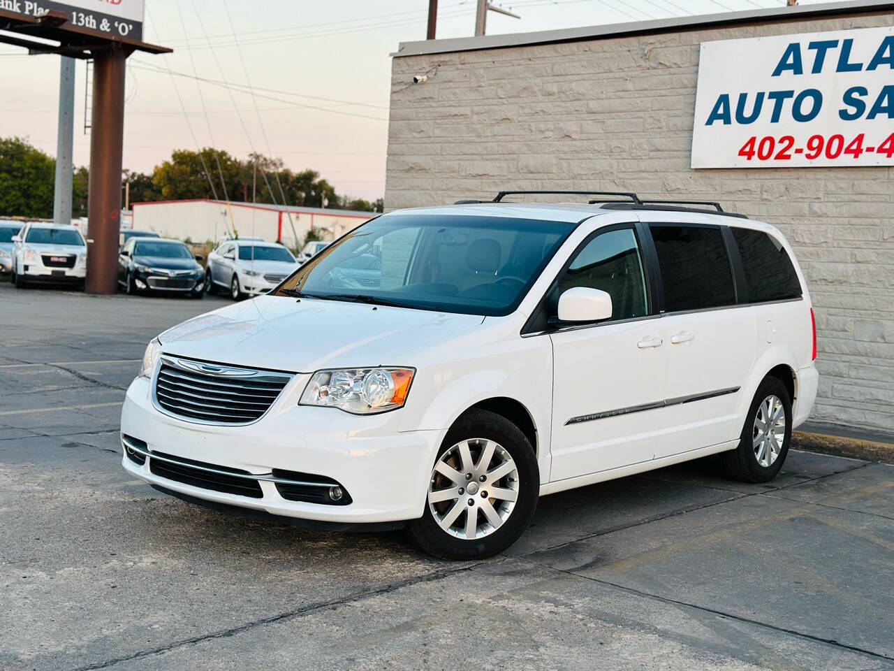 2016 Chrysler Town and Country for sale at Atlas Auto Sales LLC in Lincoln, NE