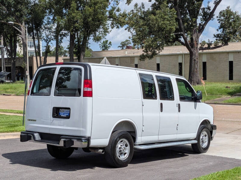 2025 Chevrolet Express 2500