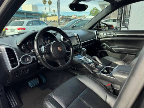 2014 Porsche Cayenne S