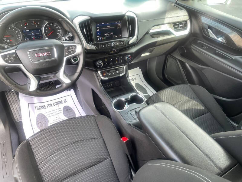 2024 GMC Terrain SLE