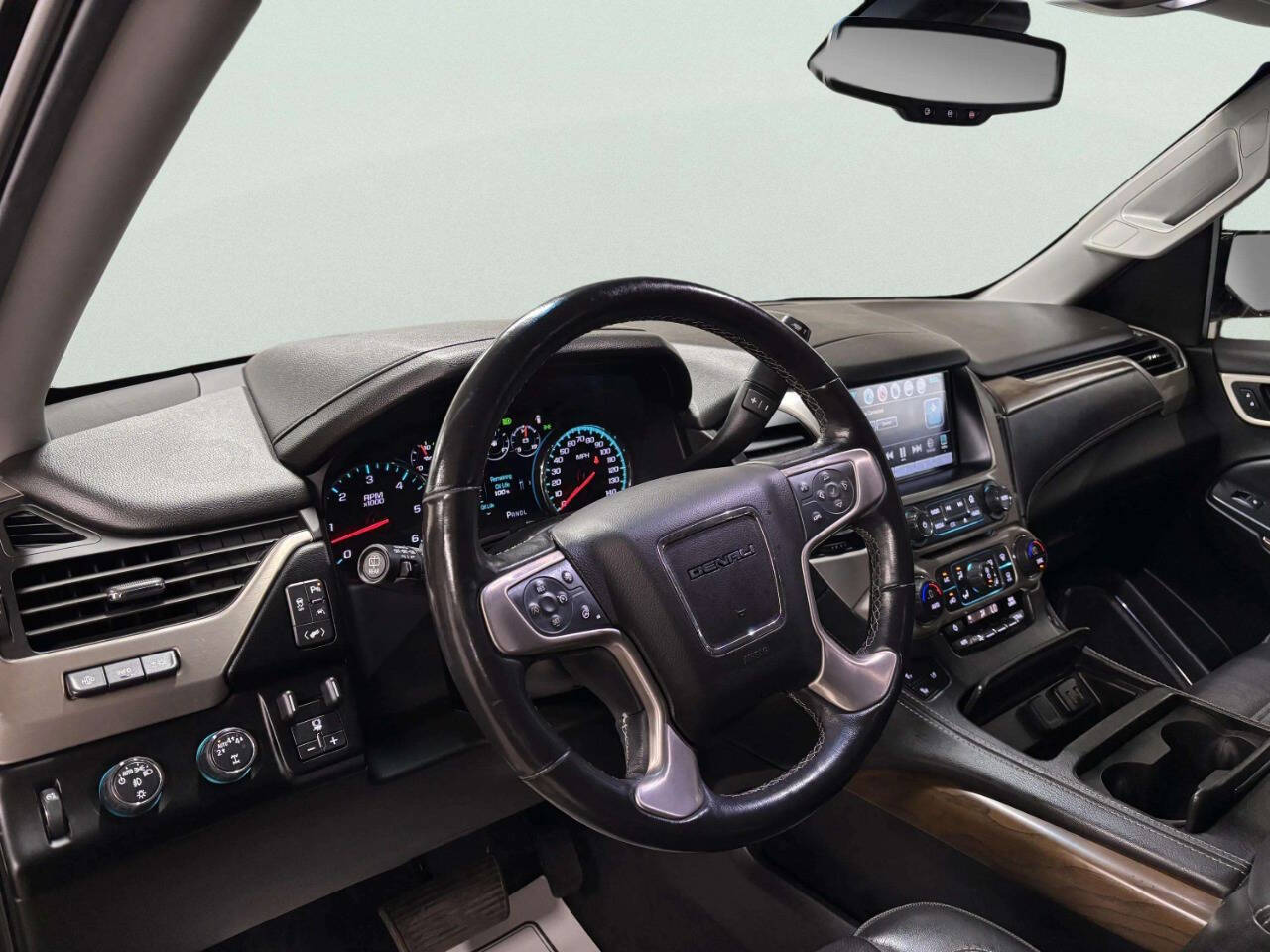 GMCYukon XL14