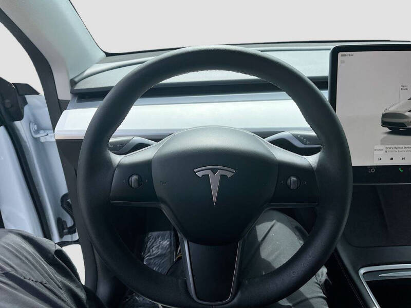 2024 Tesla Model Y Performance