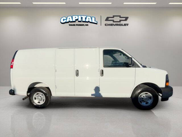 2025 Chevrolet Express 2500