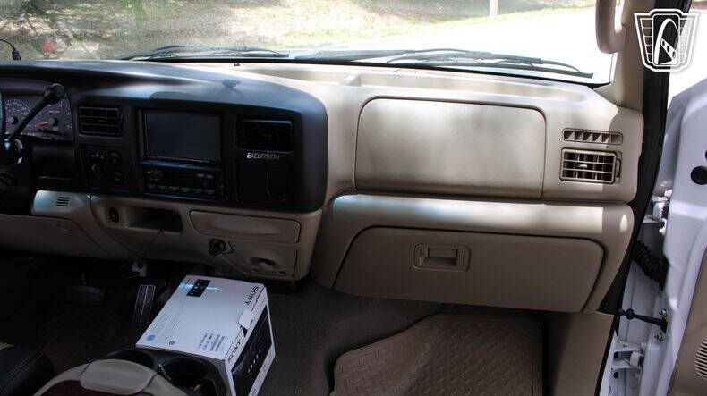 2005 Ford Excursion Eddie Bauer