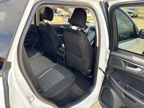 2022 Ford Edge SE