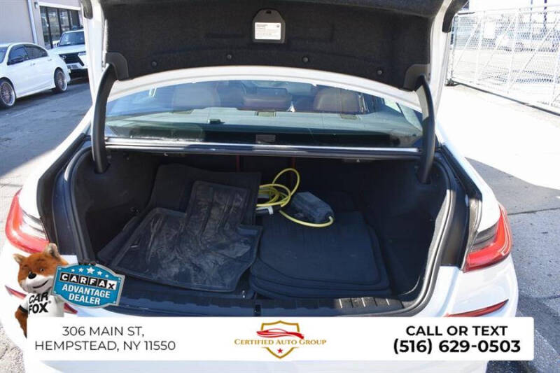 2022 BMW 3 Series 330e