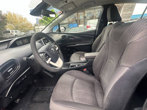 2018 Toyota Prius Two