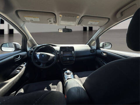 2017 Nissan LEAF SV