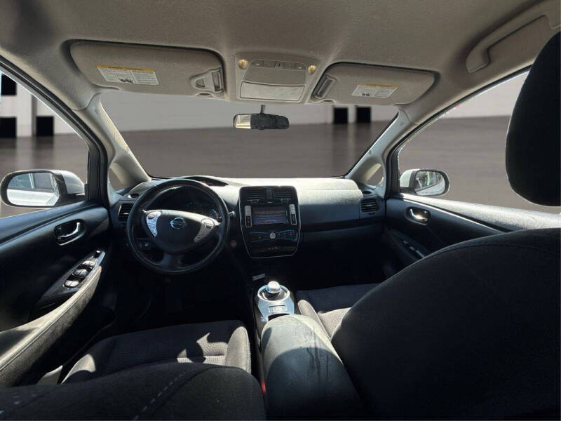 2017 Nissan LEAF SV
