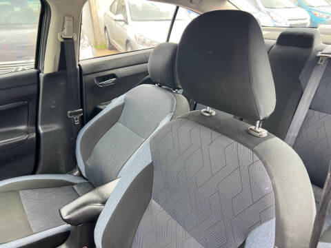 2024 Nissan Versa SV