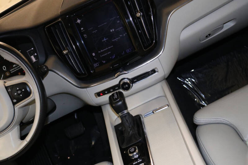 2019 Volvo XC60 T5 Momentum