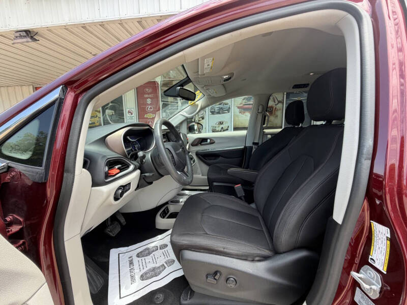 2017 Chrysler Pacifica Touring