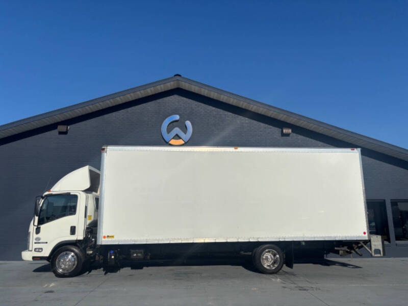 2015 Isuzu NRR 24FT Box Van