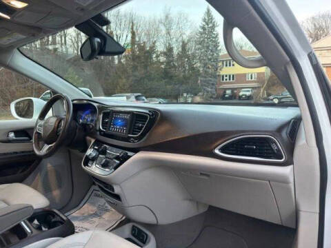 2018 Chrysler Pacifica Touring L