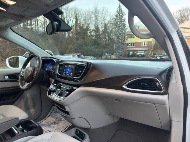 2018 Chrysler Pacifica Touring L